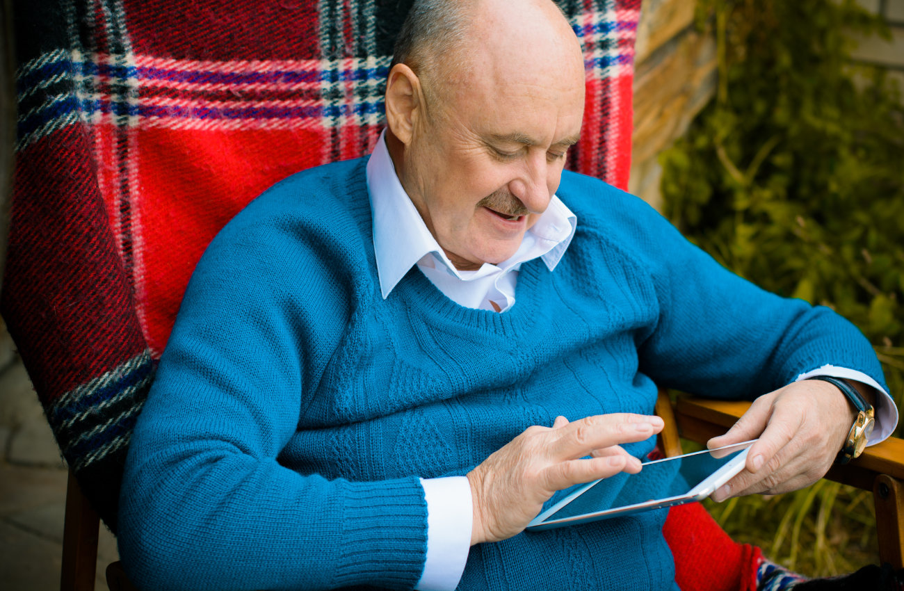 Smartfon jako pomocnik w przypominaniu o lekach dla seniorów