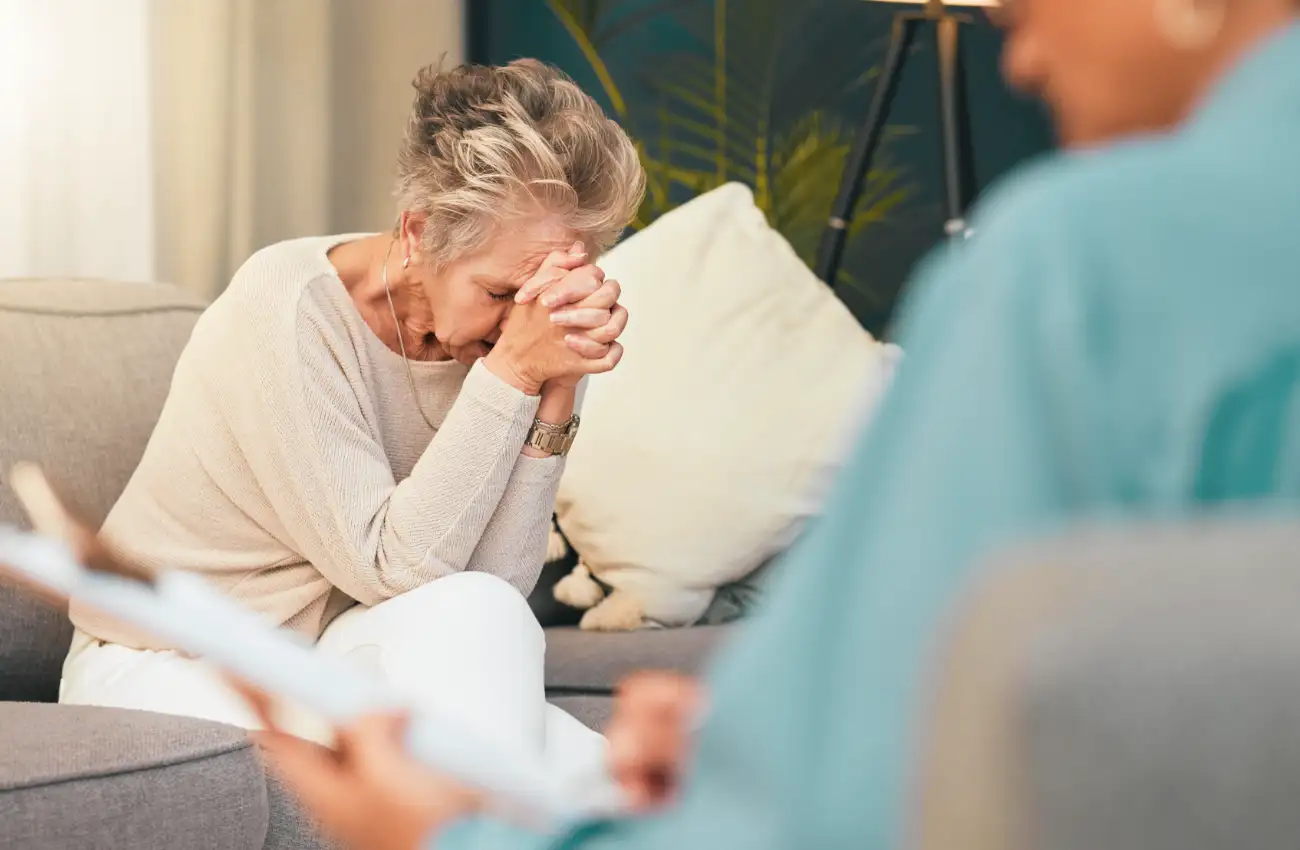 Cichy złodziej jesieni życia: dlaczego depresja po sześćdziesiątce to stan alarmowy
